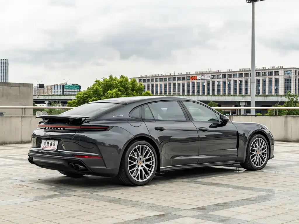 Porsche Panamera — миниатюра 6