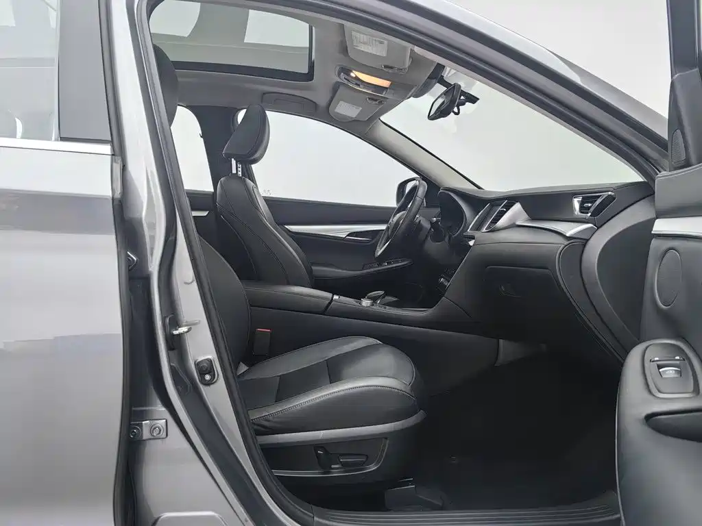 Infiniti QX50 — миниатюра 23