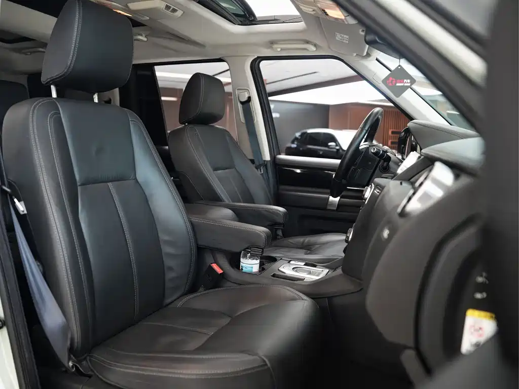 Land Rover Discovery 2014 3.0 SC V6 HSE Luxury