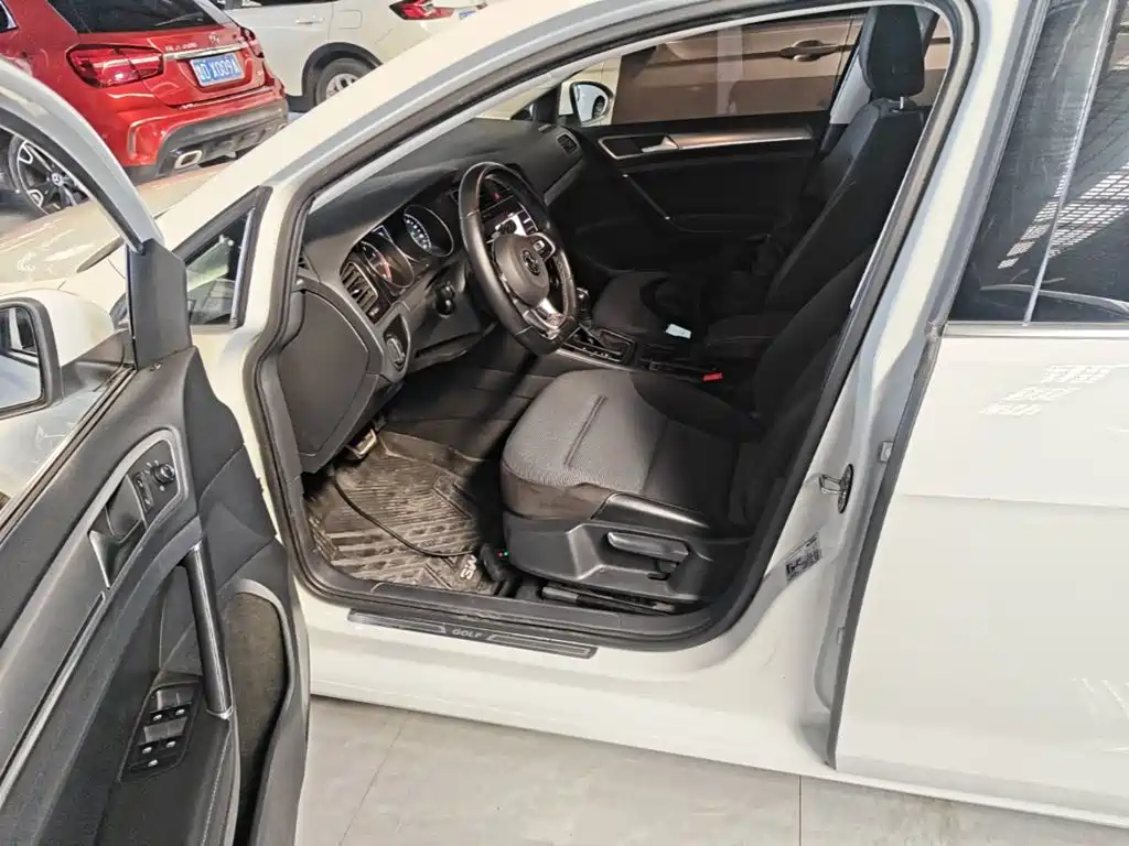Volkswagen Golf — миниатюра 15