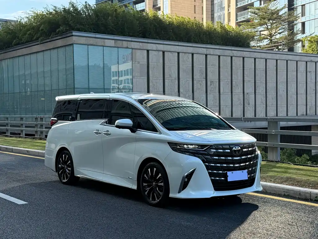 TOYOTA ELFA
