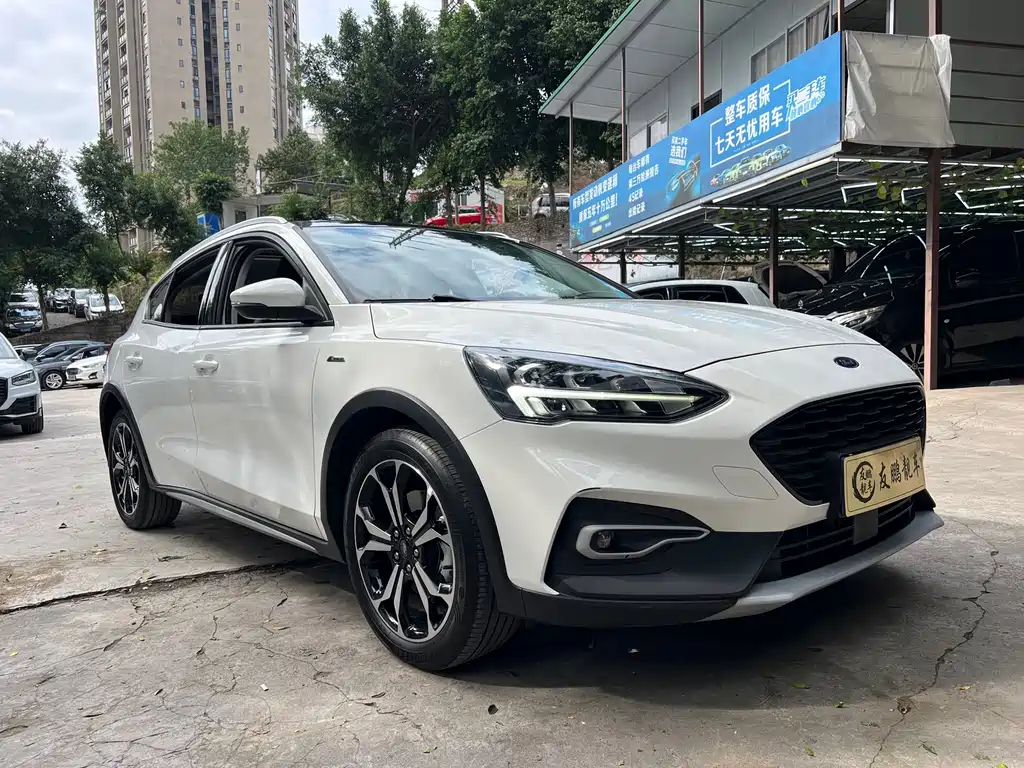 Ford Focus Active — миниатюра 3