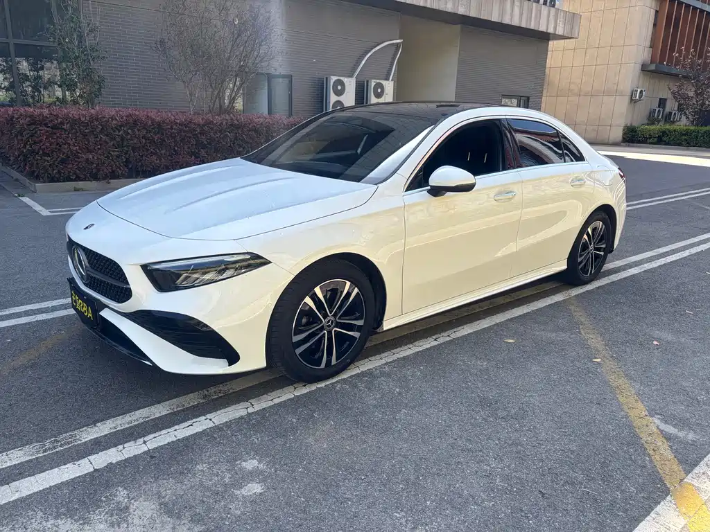 Mercedes-Benz A-Class 2023
