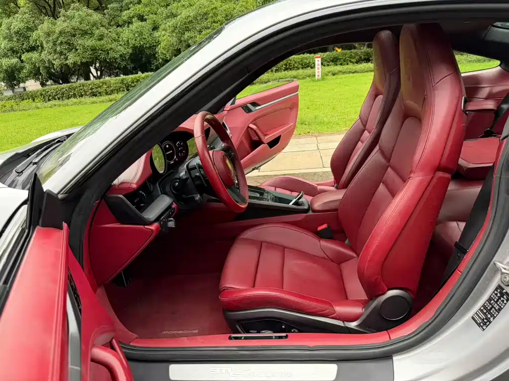 Porsche 911 2020 Carrera 3.0T