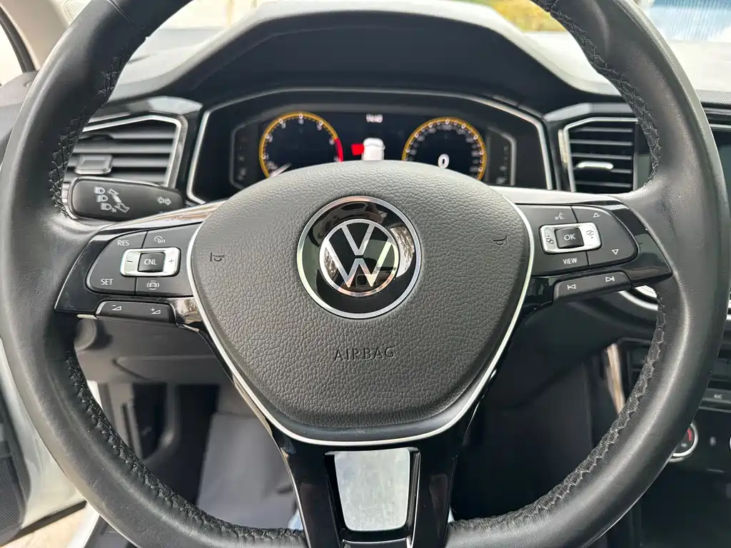 Volkswagen T-Roc 2022 — фото 14