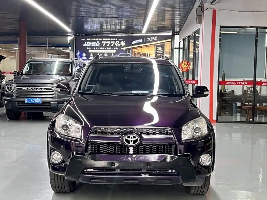 Toyota RAV4 — миниатюра 2