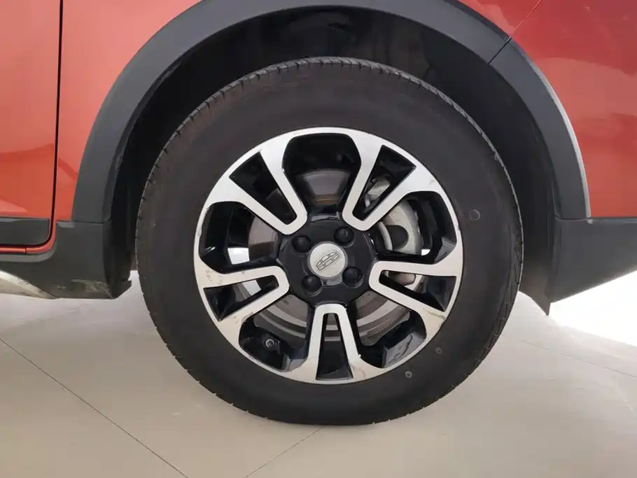 Geely Vision X3 — миниатюра 6