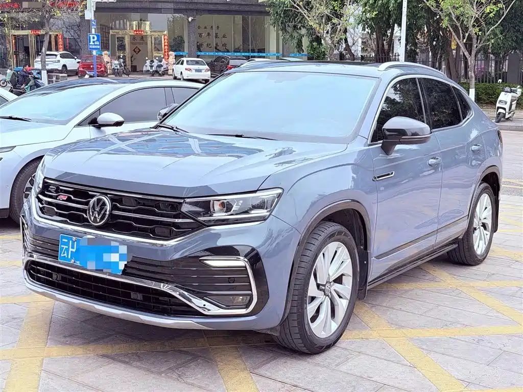 Volkswagen X 2020