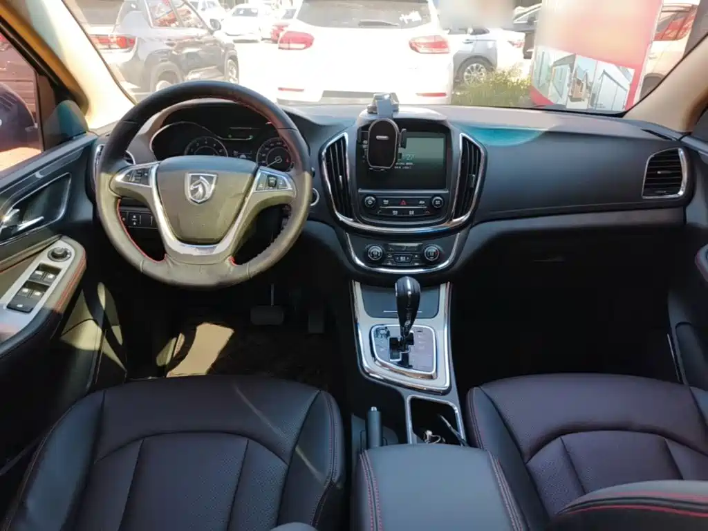 Baojun 560 — миниатюра 10