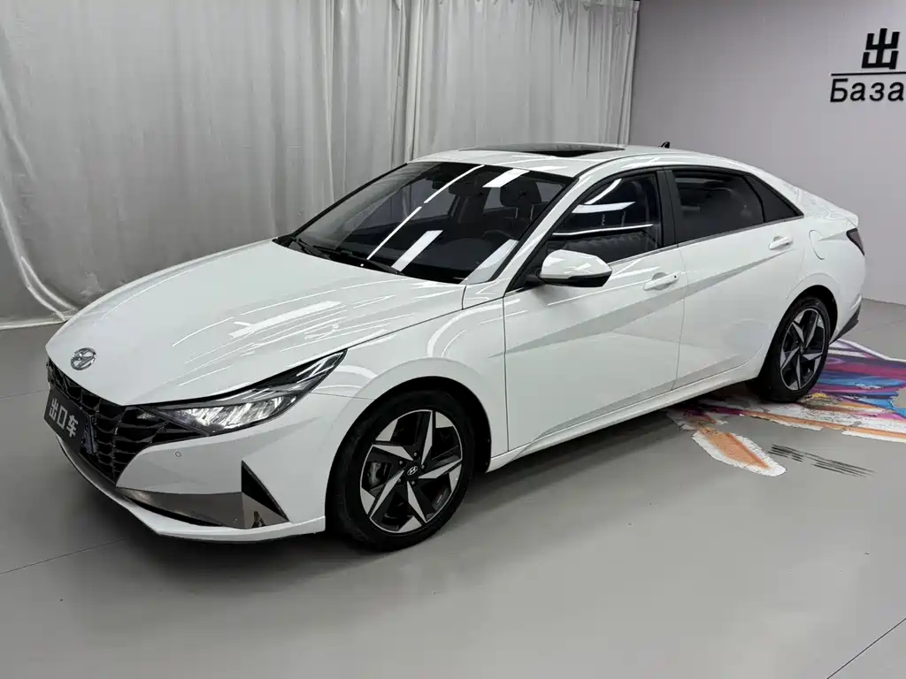 Hyundai Elantra 2023