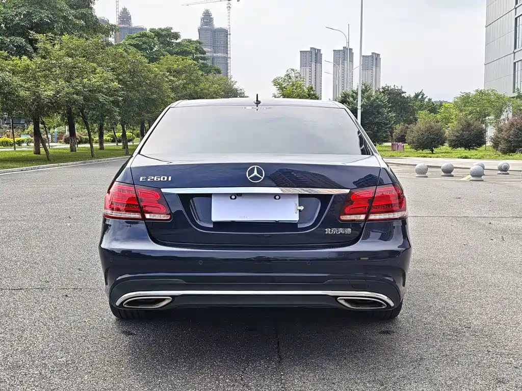 Mercedes-Benz E-Class — миниатюра 15