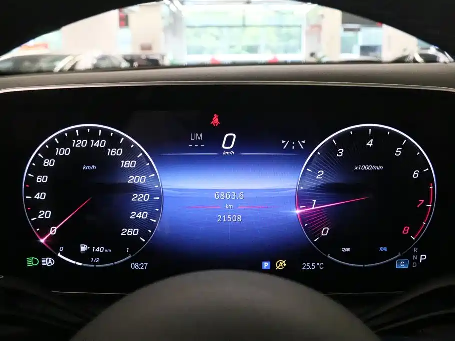 Mercedes-Benz GLC 2023 GLC 300 L 4MATIC 5 мест