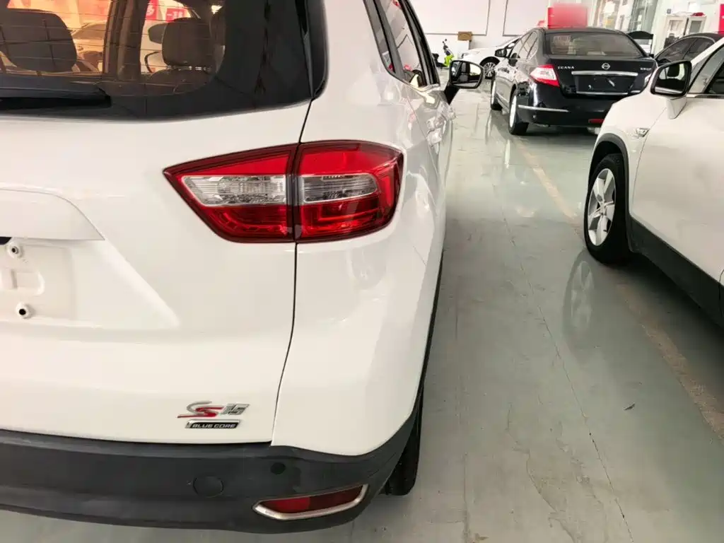 Changan CS15 — миниатюра 8