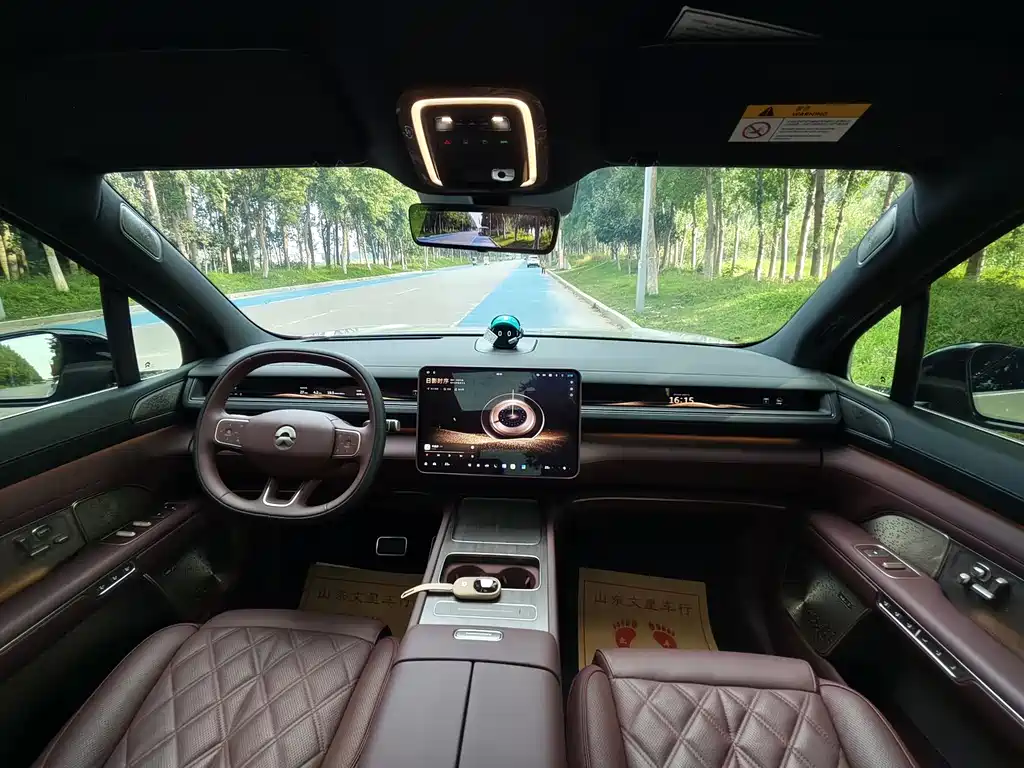 NIO ES8 2026 мест Executive