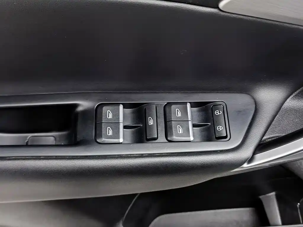 Geely Boyue — миниатюра 9