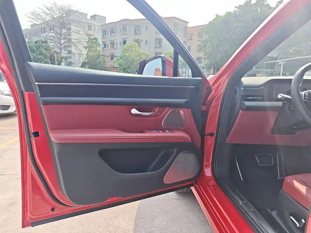 AITO ASK THE WORLD M5