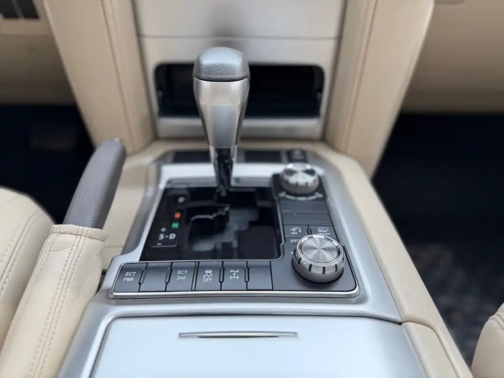 Toyota Land Cruiser 2018 4.6L