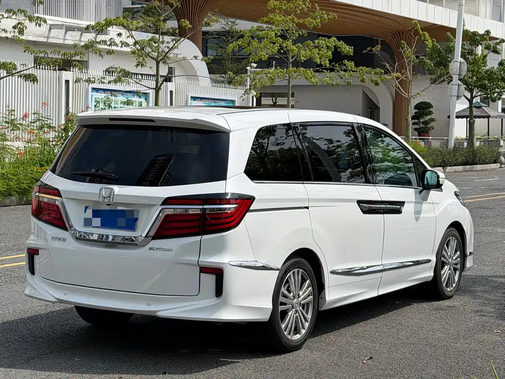 Honda Elysion — миниатюра 26