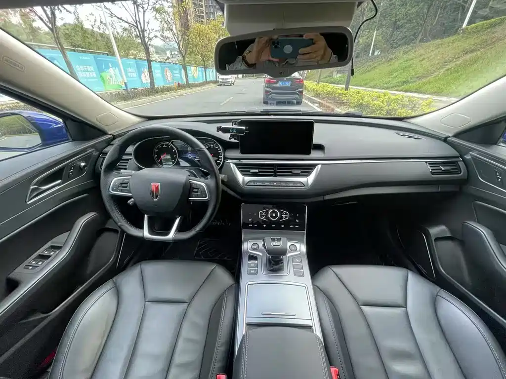 Hongqi Hongqi H5 — миниатюра 6