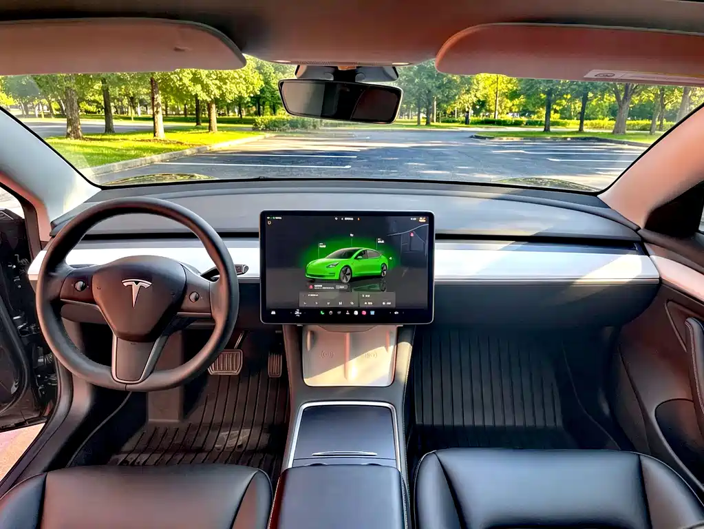 Tesla Model 3 — миниатюра 7