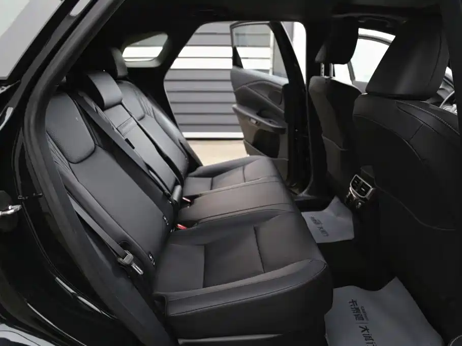 Lexus RX — миниатюра 23
