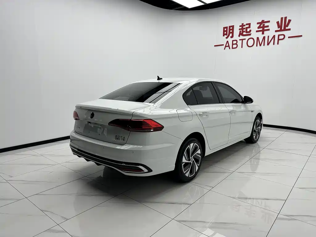 Volkswagen Bora 2023 280TSI DSG