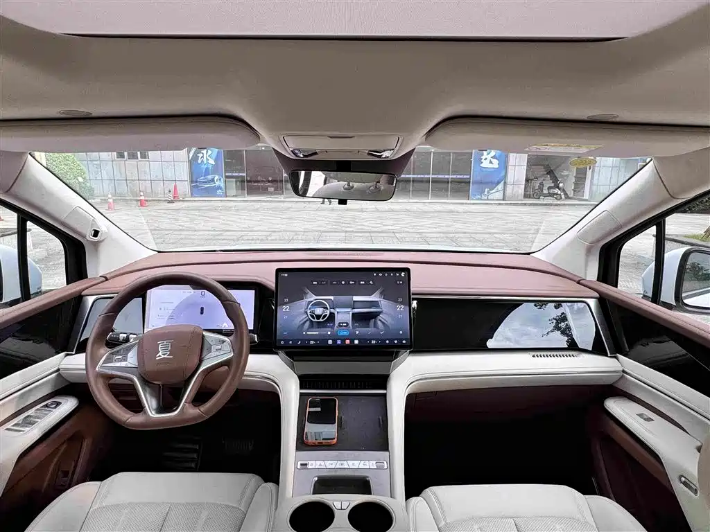 BYD Xia — миниатюра 6