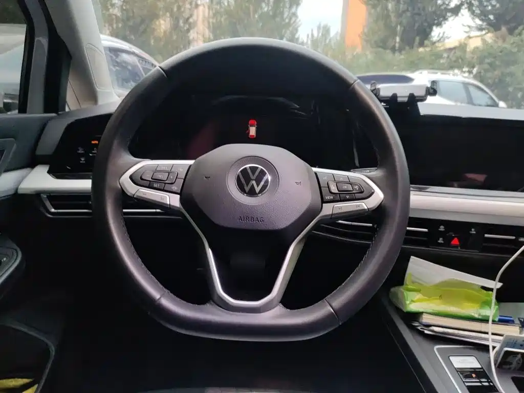 Volkswagen Golf — миниатюра 12