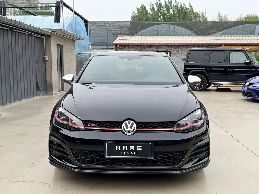 Volkswagen Golf GTI GTI 2018 2.0TSI GTI
