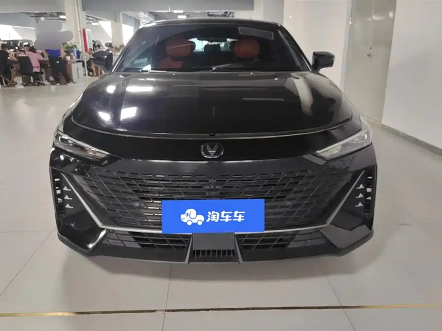Changan UNI-V 2022 1.5T Luxury