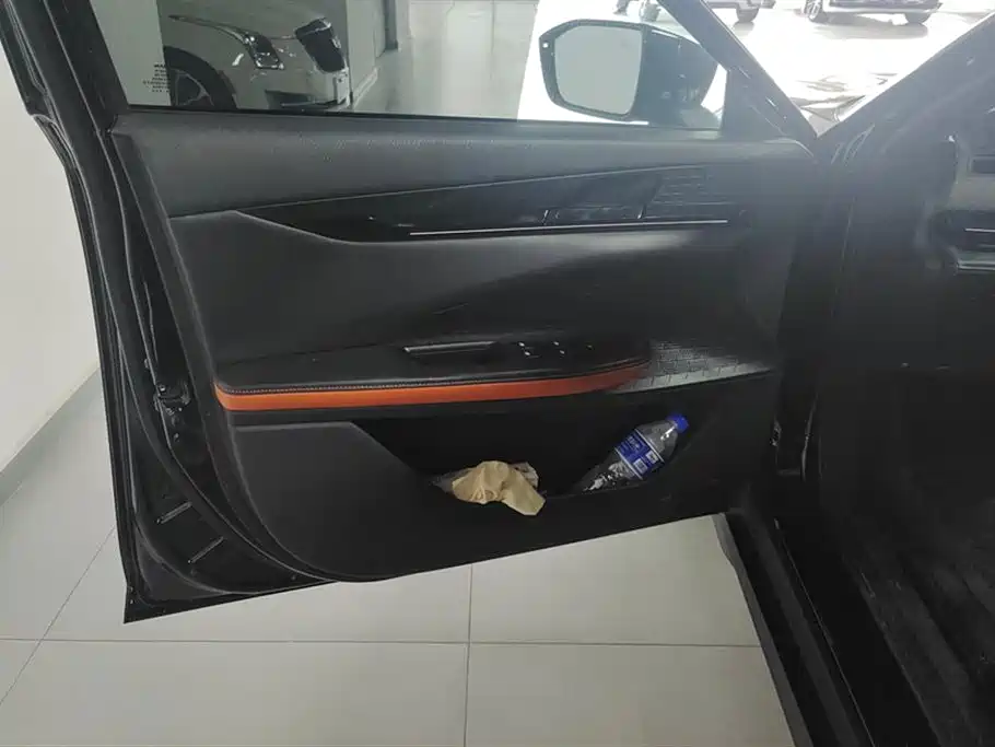 Changan UNI-V 2022 1.5T Luxury