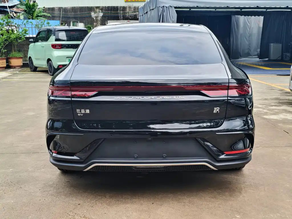 BYD Han 2025 EV 605KM Luxury