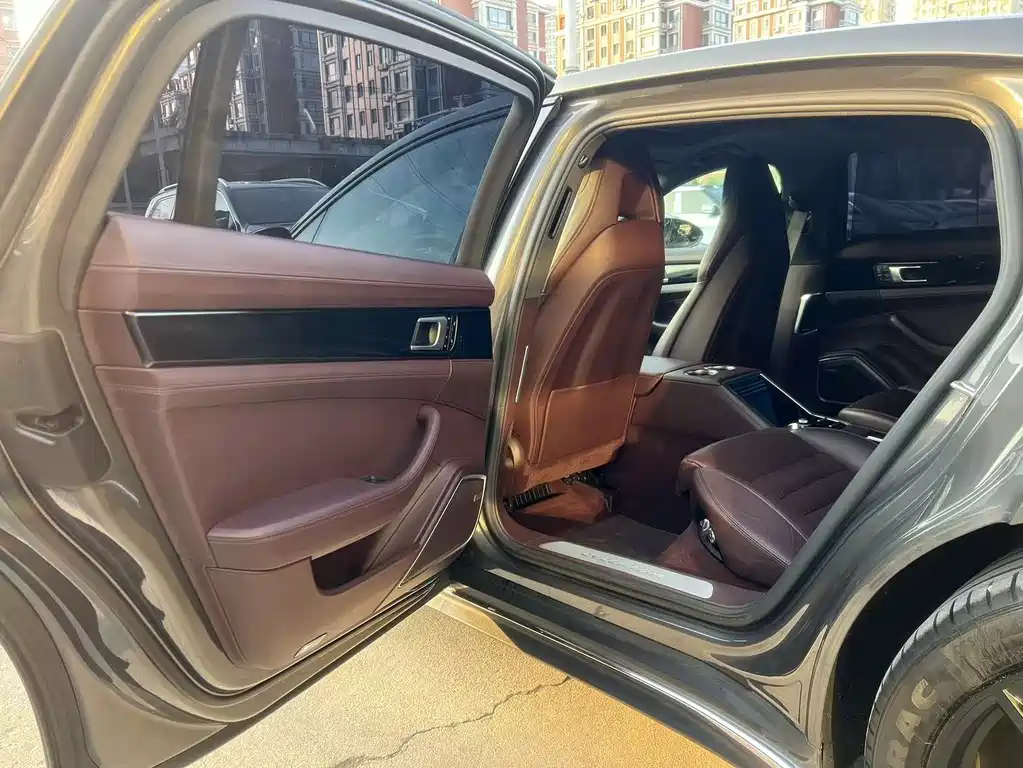 PORSCHE PANAMERA NEW ENERGY