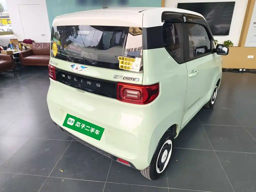 Wuling MINIEV — миниатюра 5