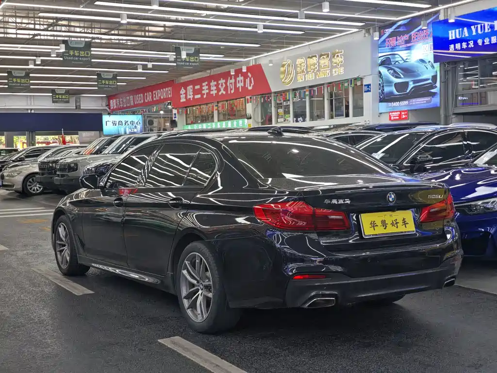 BMW 5 Series — миниатюра 4