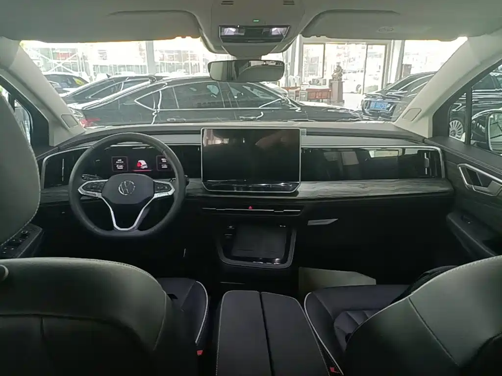 Volkswagen Viloran 2026 450TSI 7 мест