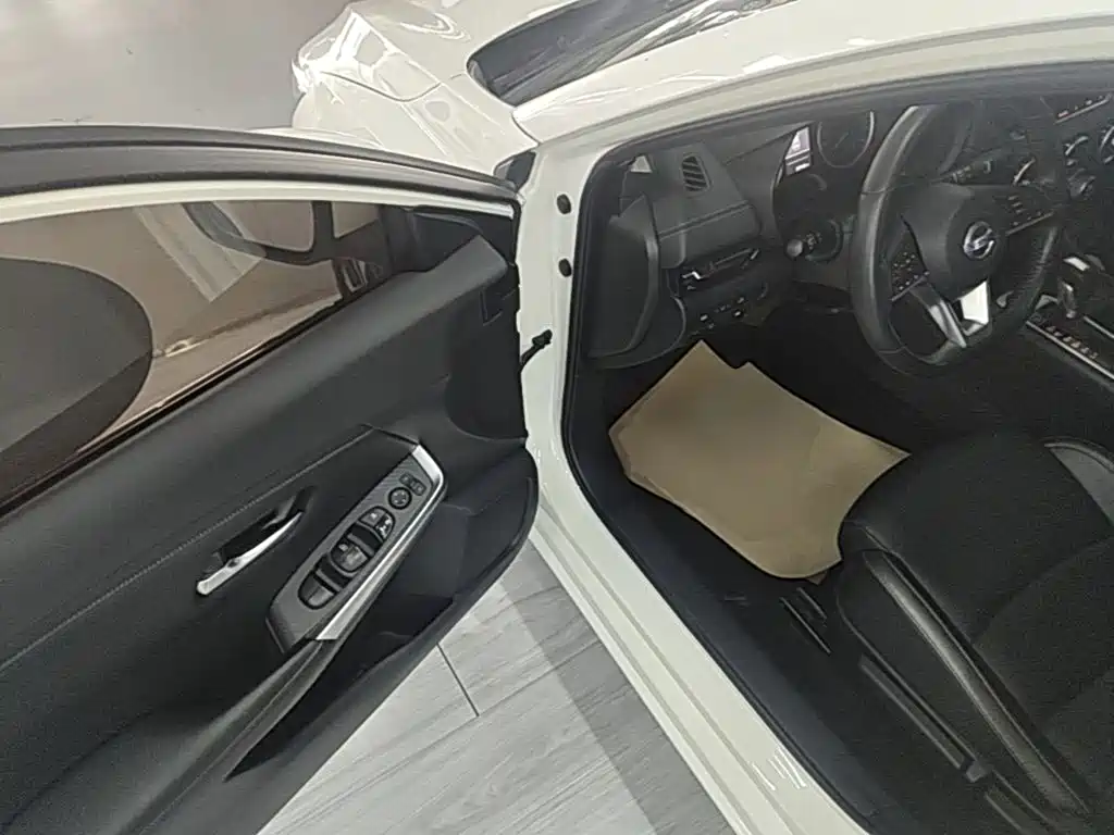 Nissan Sylphy — миниатюра 12