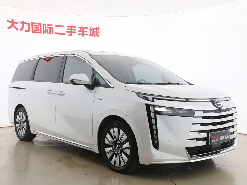 GAC Motor 传祺E8 PHEV — миниатюра 3