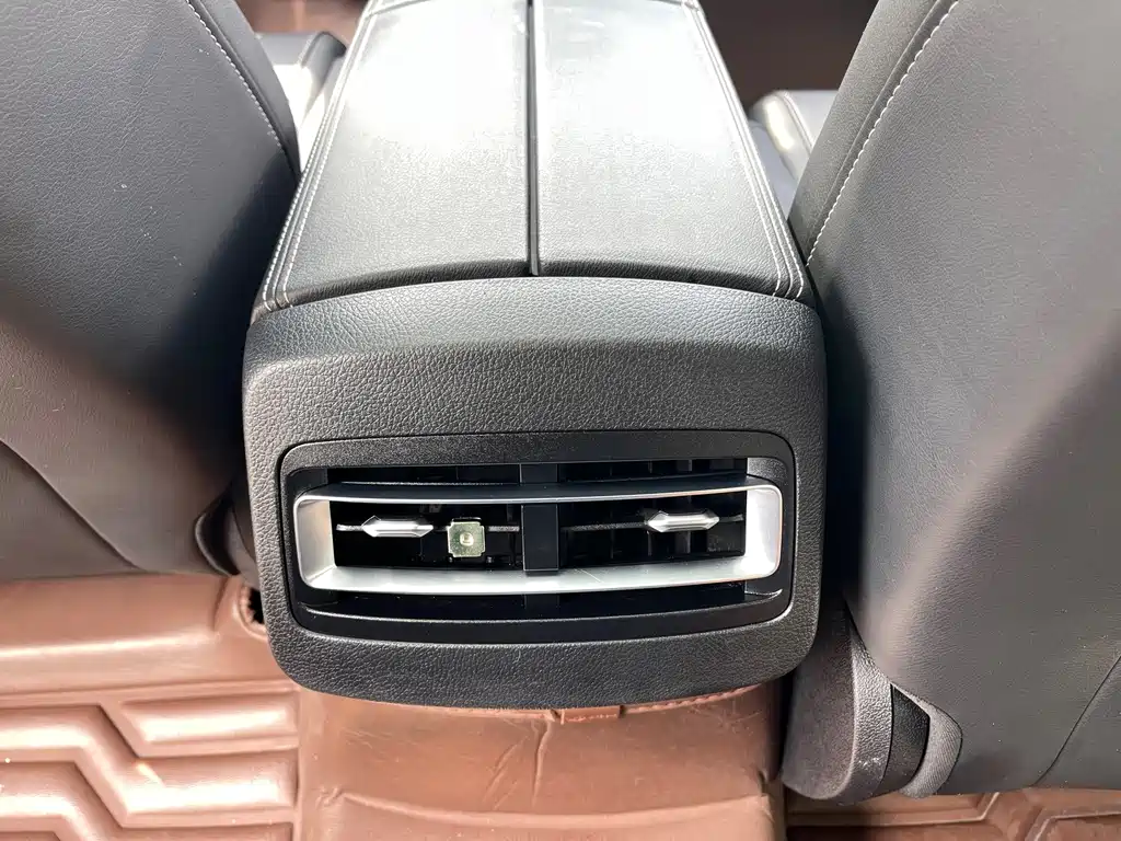 BYD Qin Pro NEV — миниатюра 11