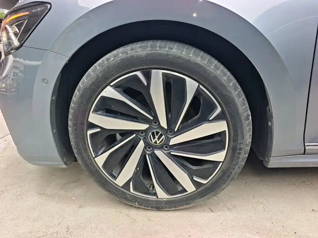 Volkswagen Passat — миниатюра 23