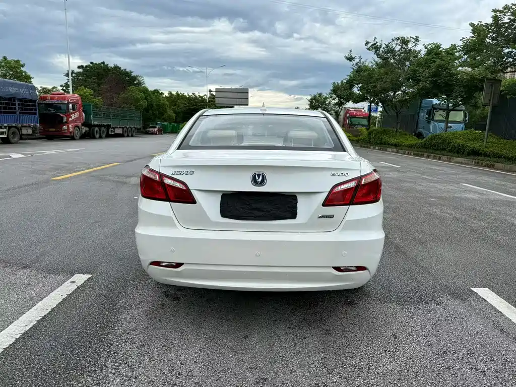 Changan Eado 2015 1.6L AT Luxury