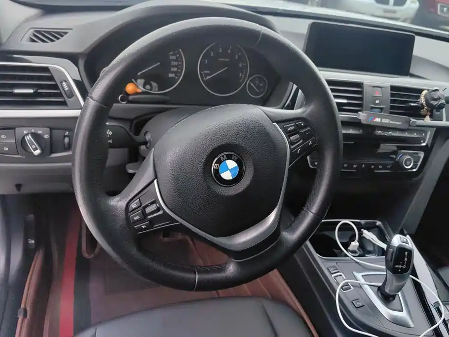 BMW 3 Series — миниатюра 15