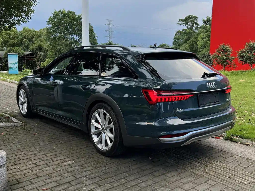Audi A6 2022 allroad quattro 55 TFSI Premium