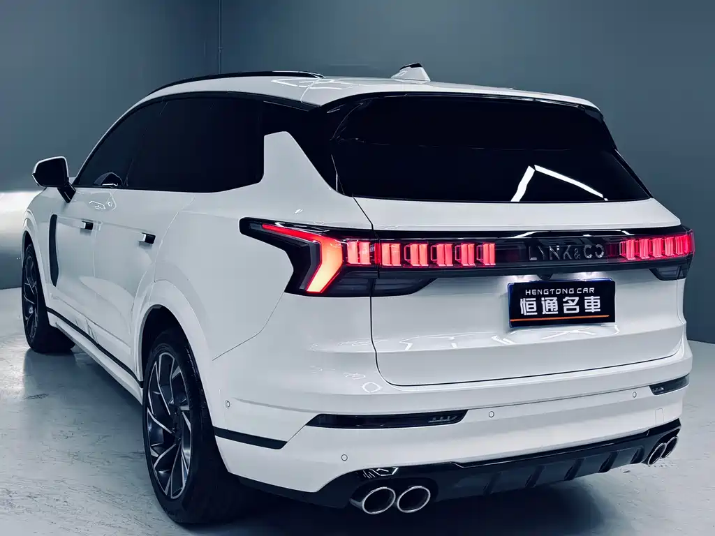 Lynk & Co 09 2021 2.0T Halo мест