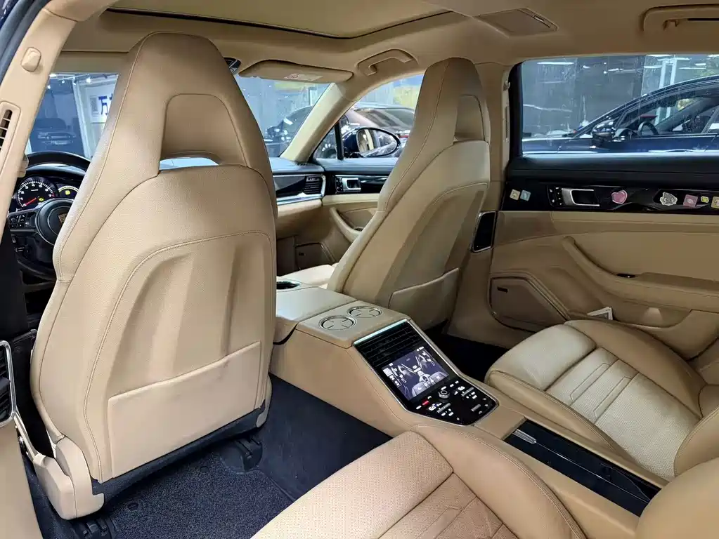 Porsche Panamera — миниатюра 5