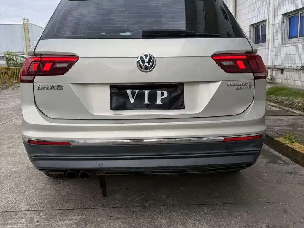 Volkswagen Tiguan L — миниатюра 8