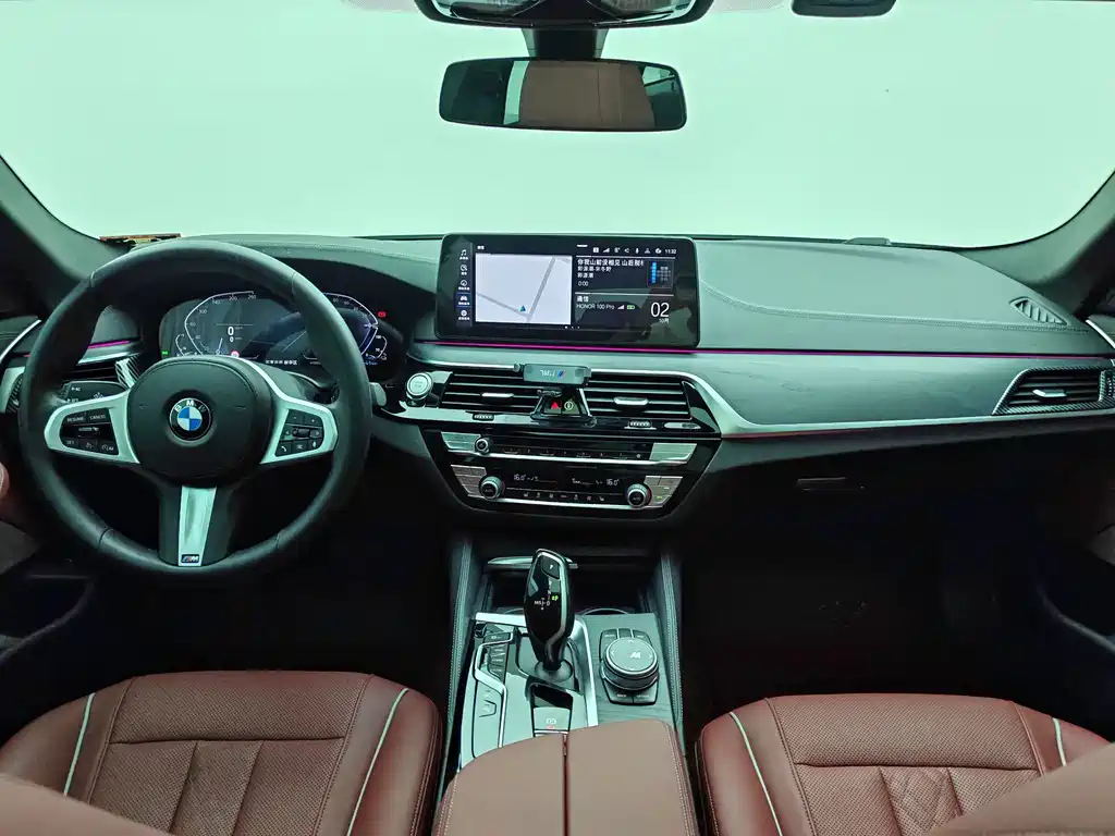 BMW 5 Series New Energy — миниатюра 9