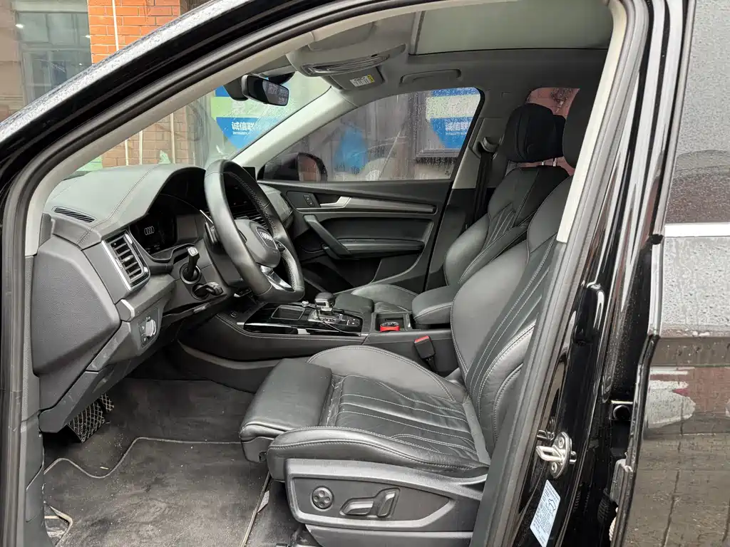 Audi Q5L — миниатюра 4