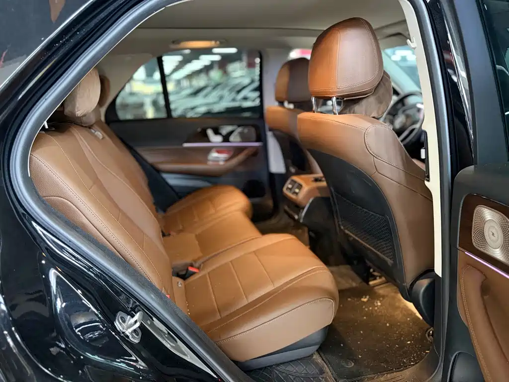 Mercedes-Benz GLE (Import) — миниатюра 11