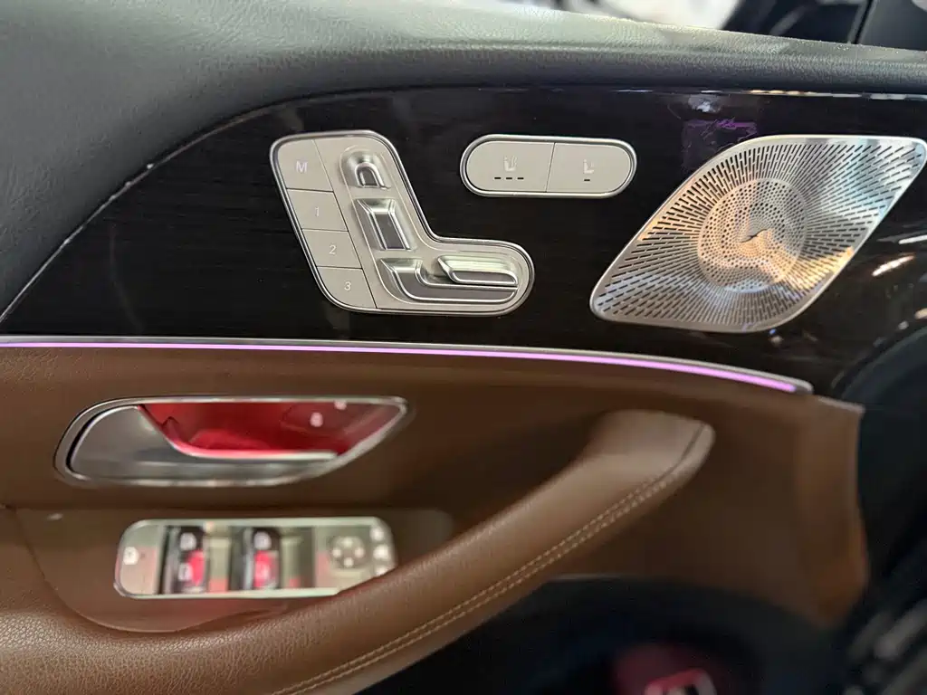 Mercedes-Benz GLE (Import) — миниатюра 7